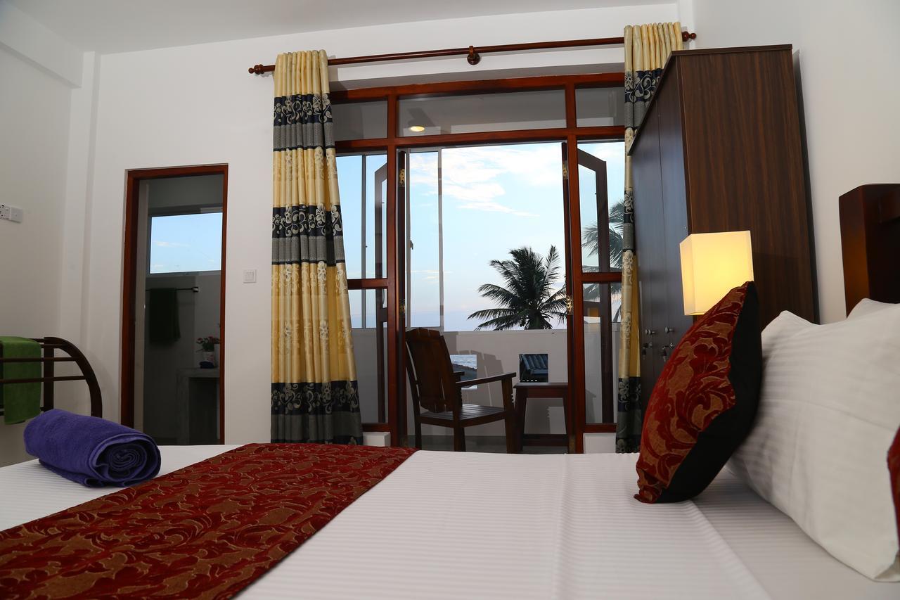 Hikka Regent Hotel Hikkaduwa Ngoại thất bức ảnh